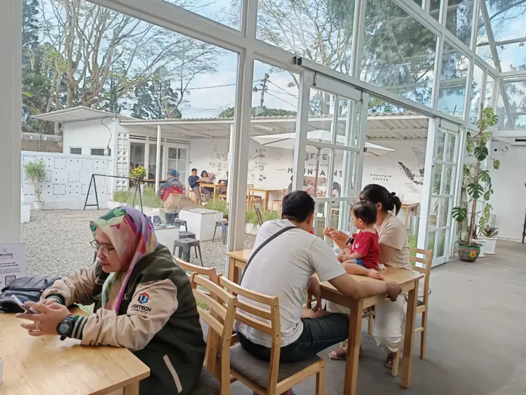 MORIA COFFEE ADVENTURE CAFE 4