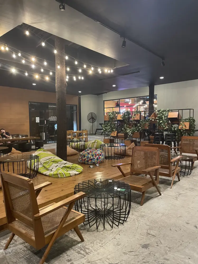 Society Coffee House 5