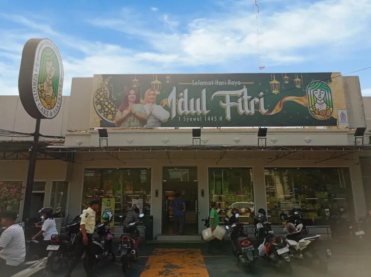 Virgin Cake & Bakery 1