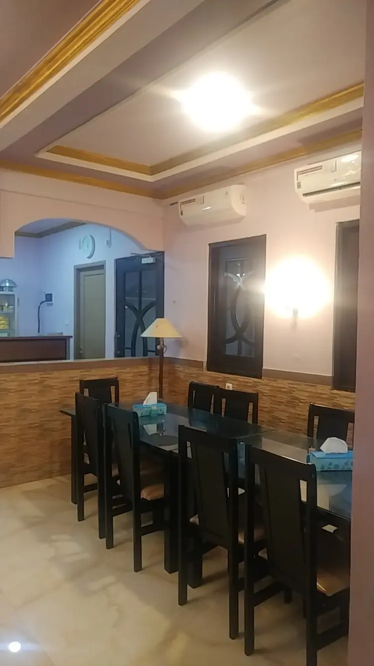 Rumah Makan Al Mukalla 9