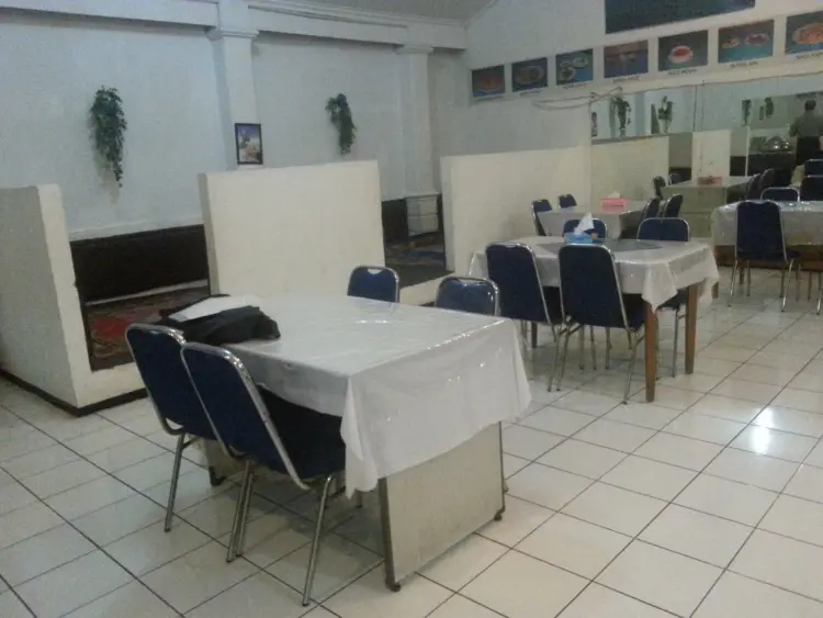 Rumah Makan Al Mukalla 8