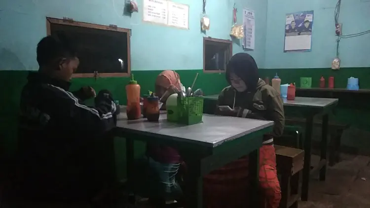 Mie Ayam Ceker & Bakso Cak Yas 2