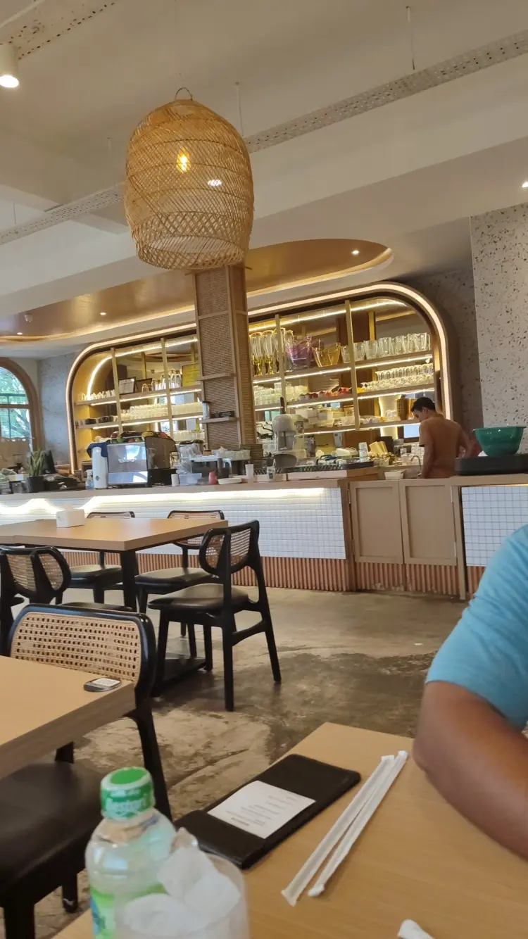 Second Home Bar & Bistro 10