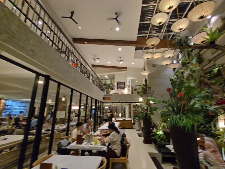 Layar Seafood KH Abdul Wahab Siamin 4