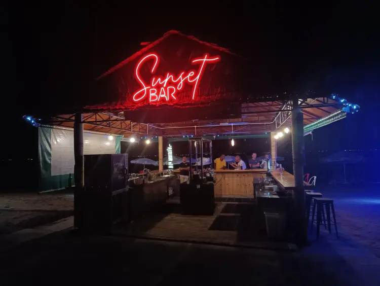 Tiger Beach Club & Restaurant 1