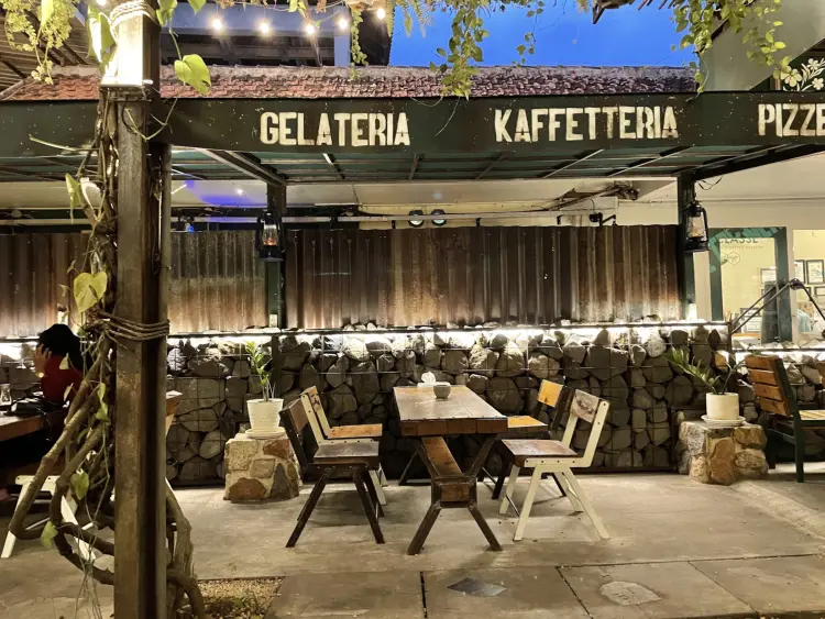 de CLASSE Gelato & Coffee 6