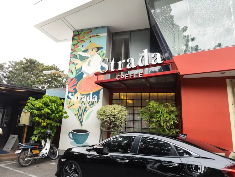 Strada Coffee & Caffe 1