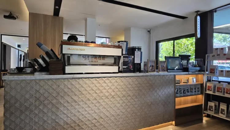 Strada Coffee & Caffe 6