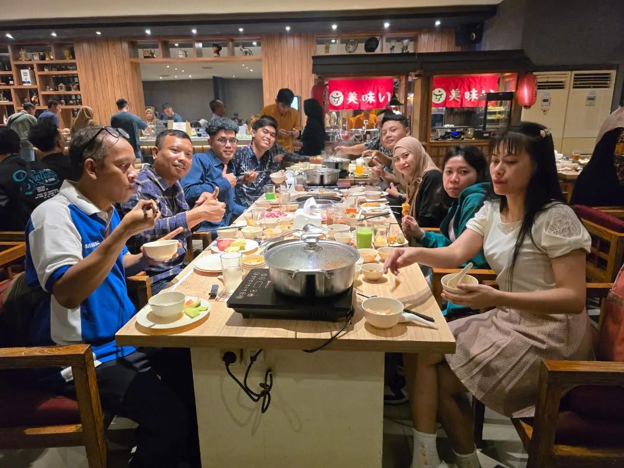 Google 4.7 stars, is that it? Surabaya's Hottest Buffet Cocari, I warn you: avoid peak hours! 8