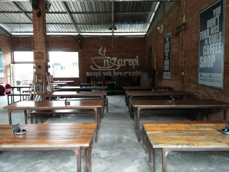 Ngaropi cafe 1