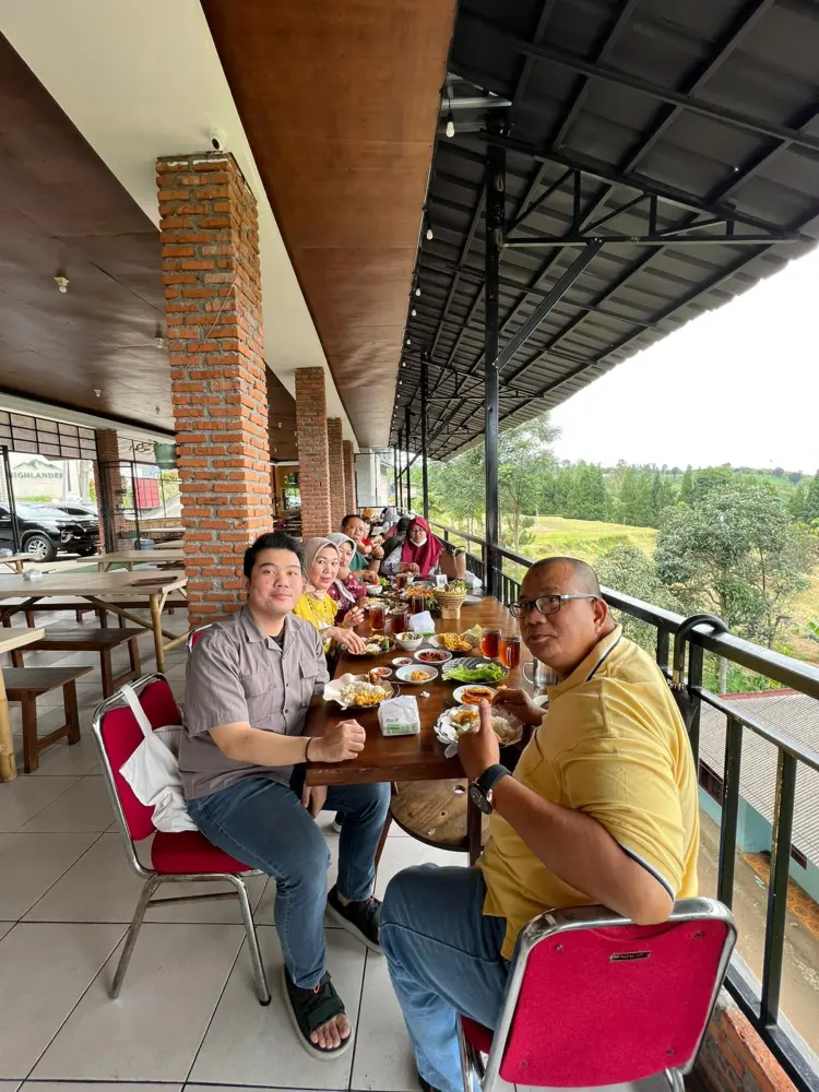 Parahyangan Hill Warung Khas Sunda Sentul Bogor 6