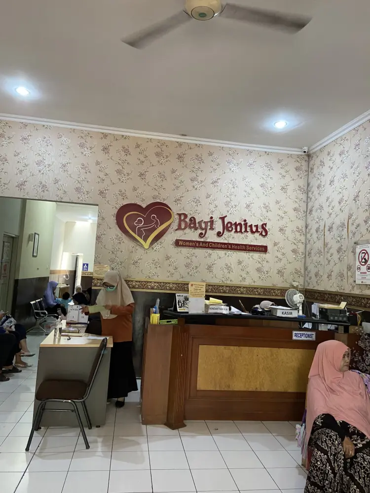 Klinik Utama Bayi Jenius Semarang 1