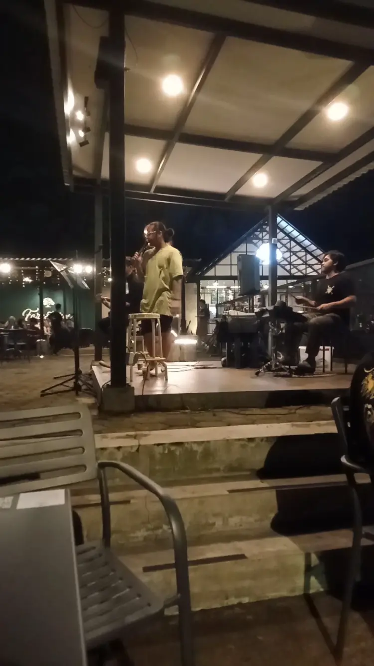 Foresthree Coffee & Kitchen Cilandak 2