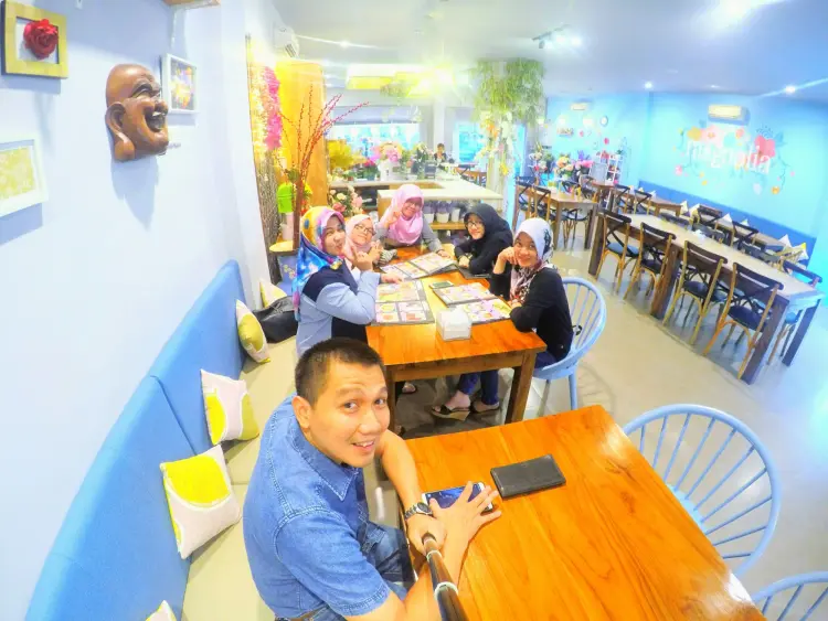 The Magnolia Floral Cafe 2