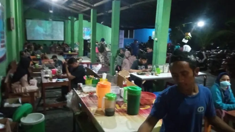 Angkringan Tombo Ati 6