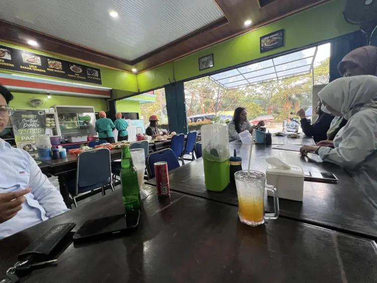 Sea Food & Bakso Trisno 6