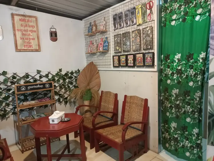 Omah Bonsai Resto n Cafe 6