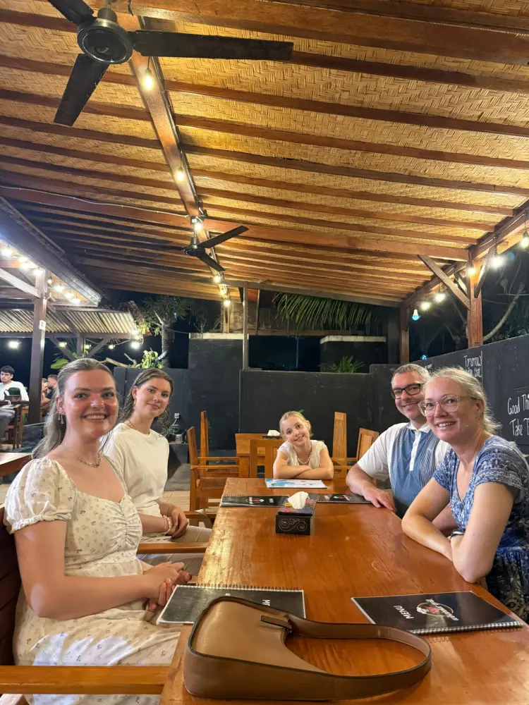 Wikandar Grill Lembongan 7