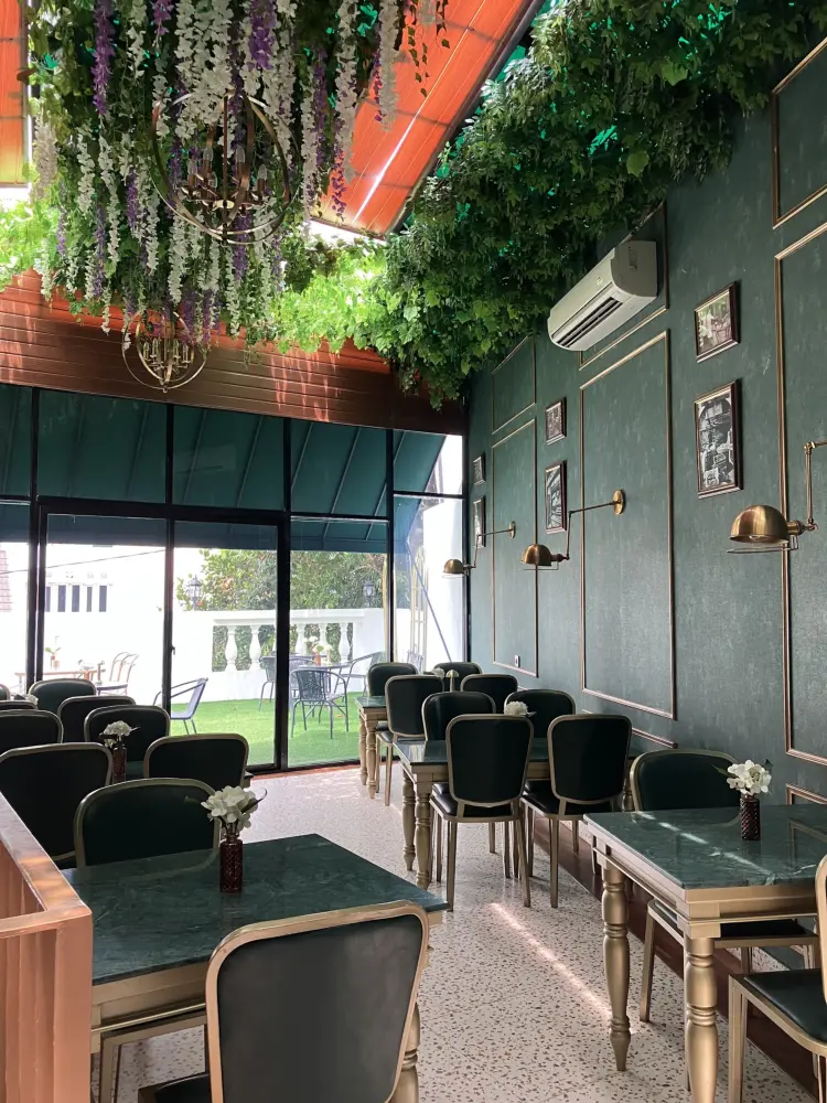 Dream Dates Artisan Bakery & Restaurant Menteng 4