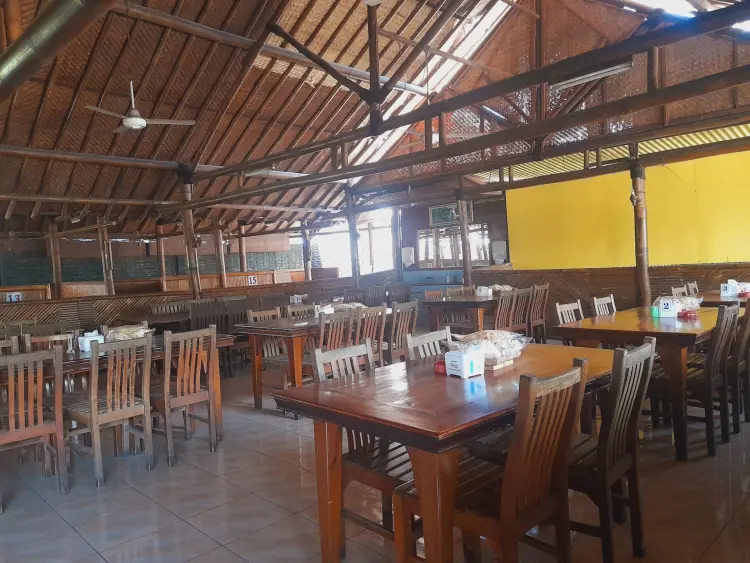 Warung Lesehan Rumadi 1