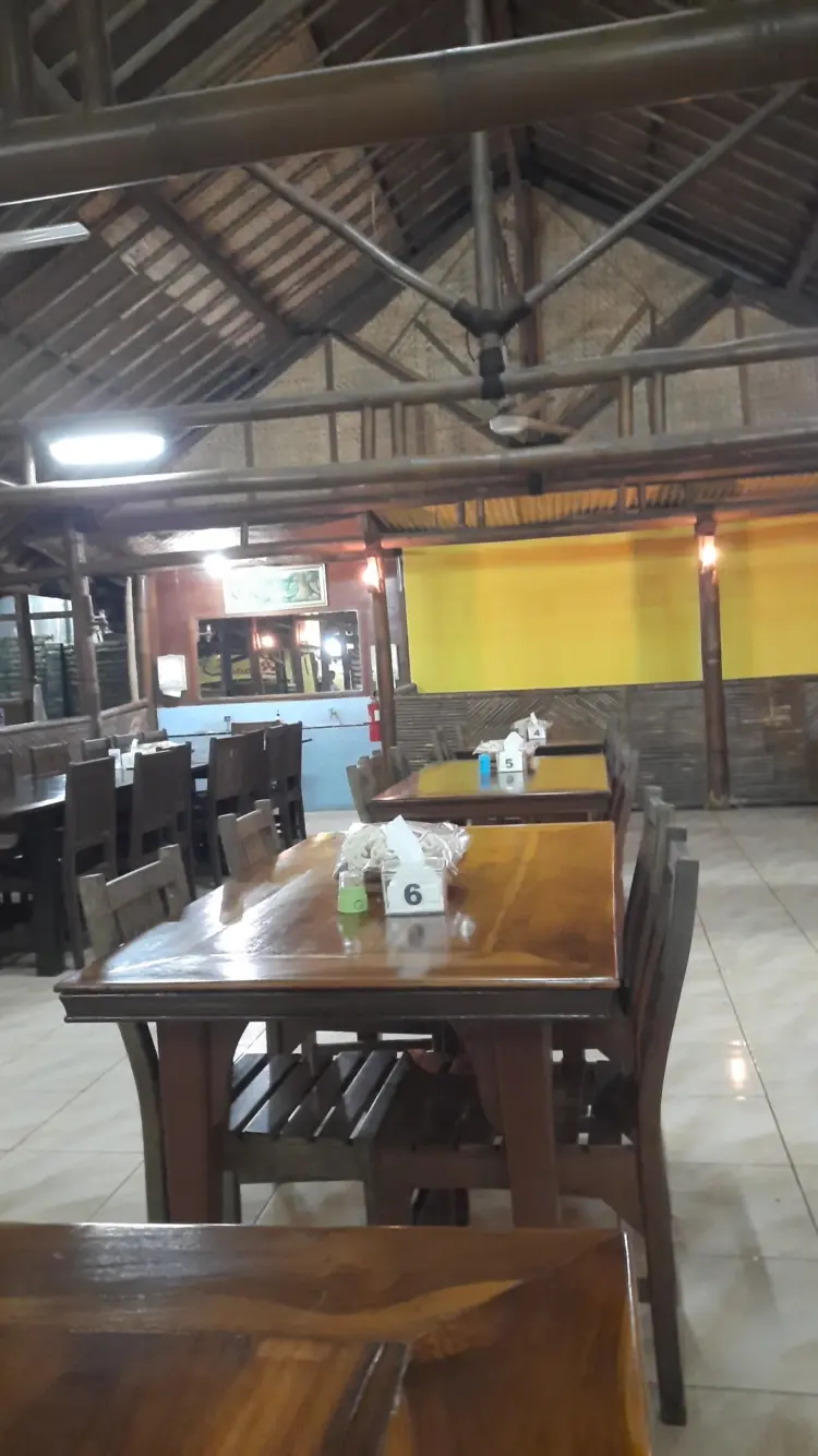 Warung Lesehan Rumadi 8