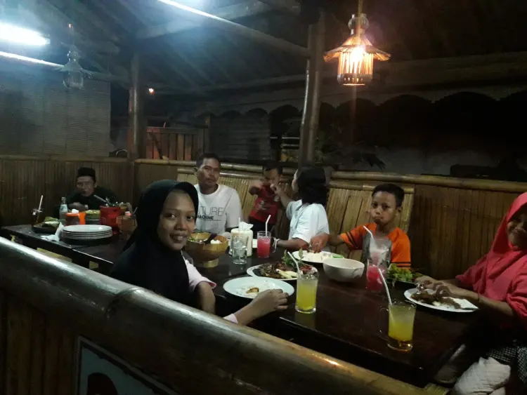 Warung Lesehan Rumadi 2