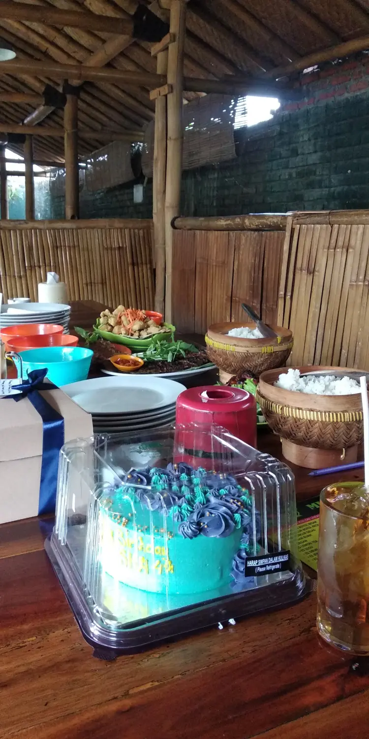 Warung Lesehan Rumadi 5