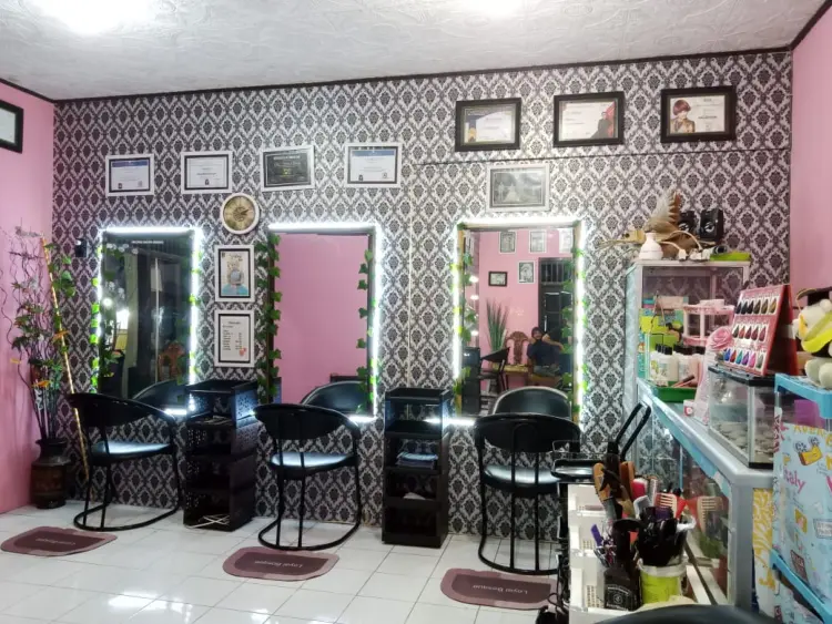 Helowa beauty salon dan rias pengantin 1