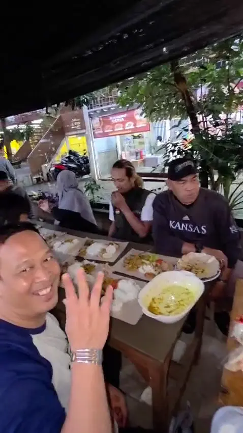 CENTRAL KULINER MORA 7