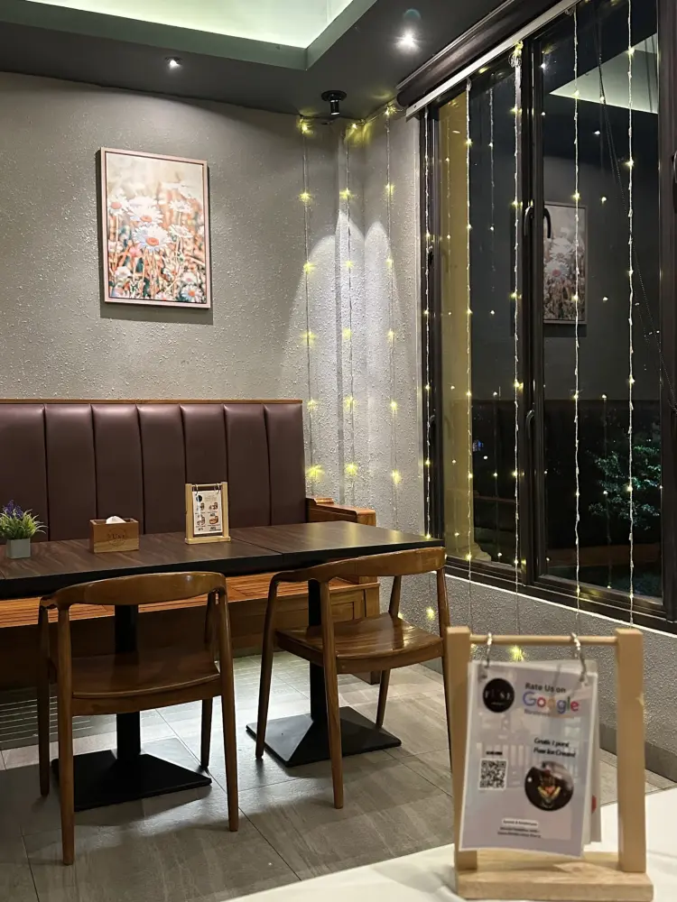 Fuse Cafe and Grill 6