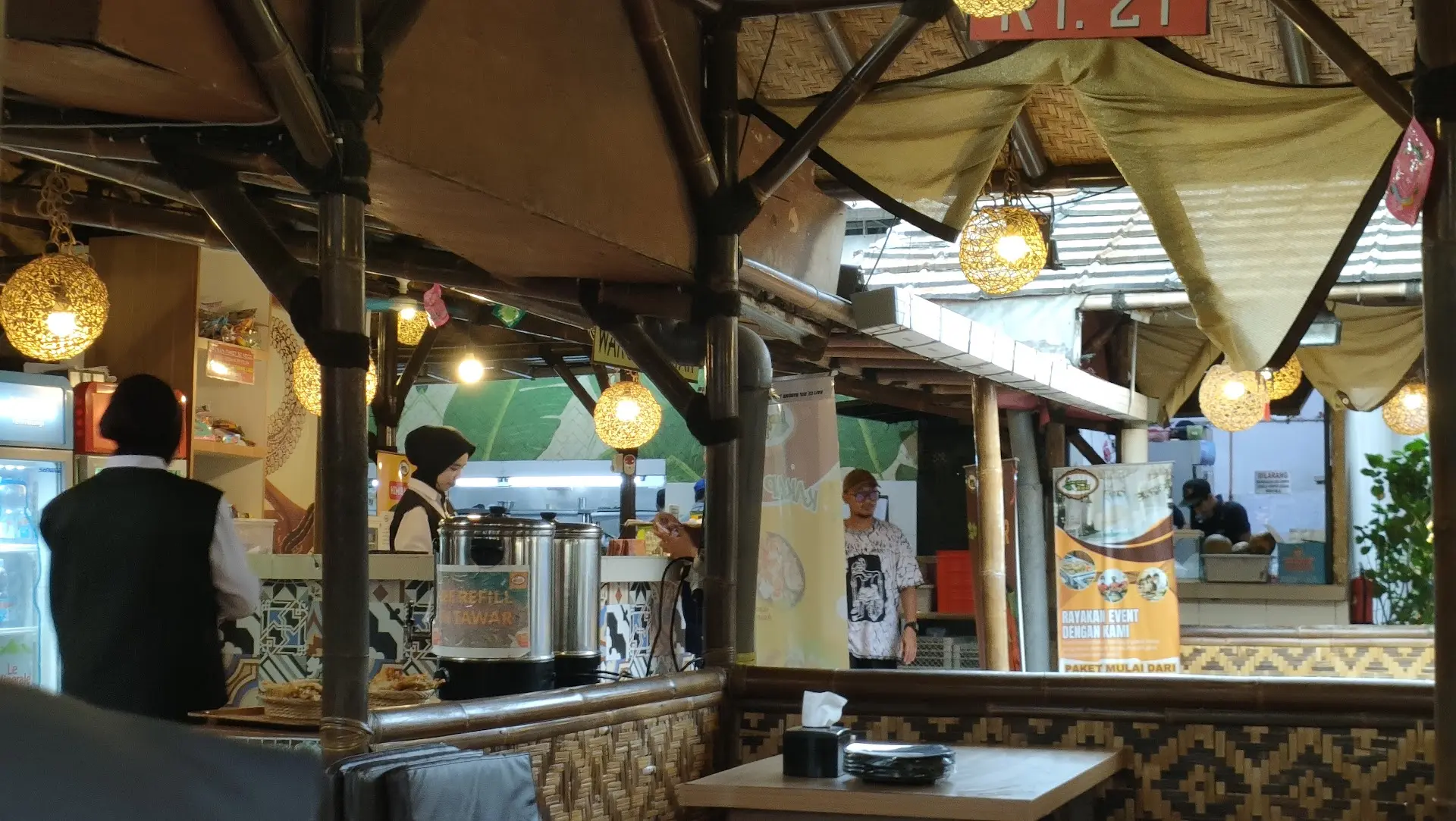 连佐科总统都来打卡？坦格朗这家平价神店，人均不到100k！ 7