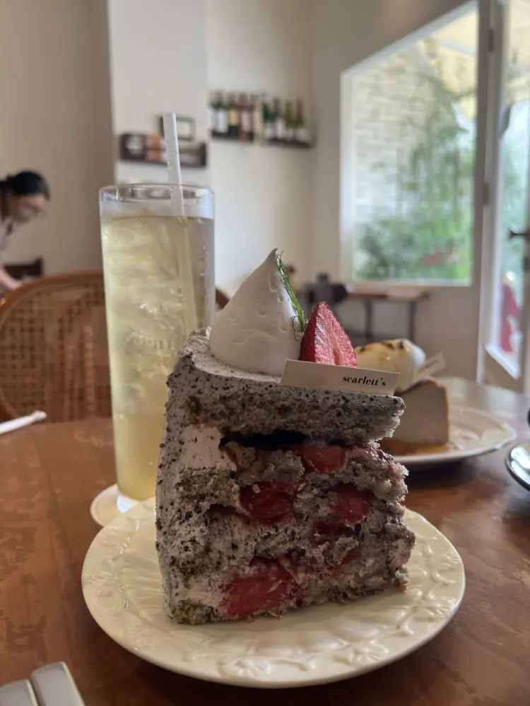 Scarlett's Café Pantai Indah Kapuk 10
