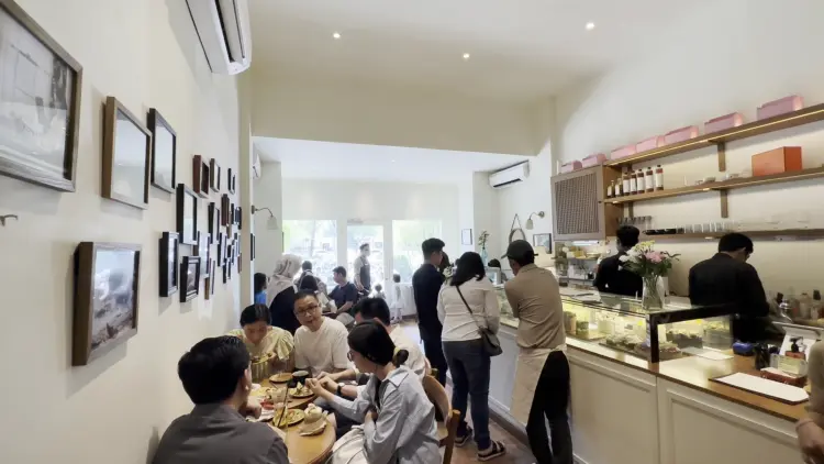 Scarlett's Café Pantai Indah Kapuk 6