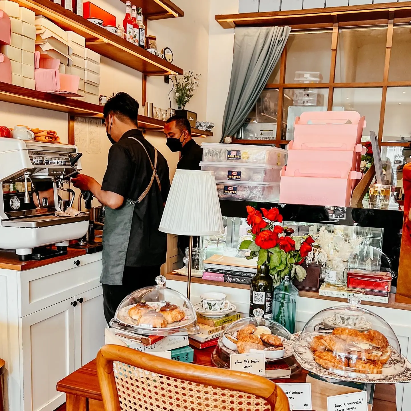 雅加达最火的浇淋提拉米苏，是不是年度最大智商税？ 2