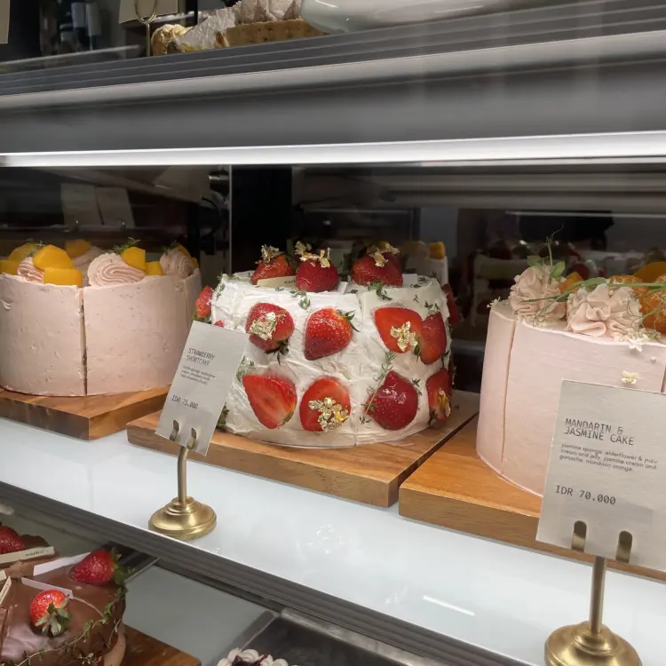 Scarlett's Café Pantai Indah Kapuk 4