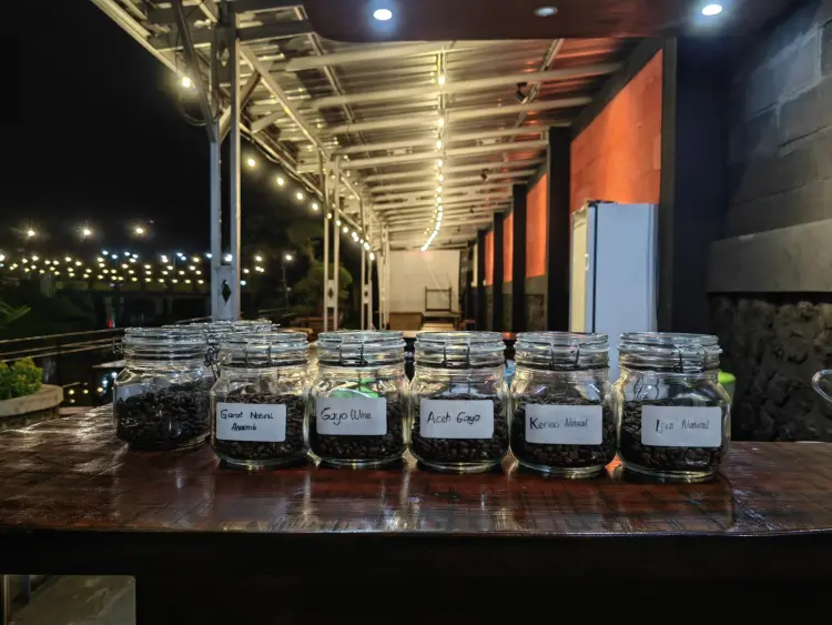 KPK Kopi Pinggir Kali 1