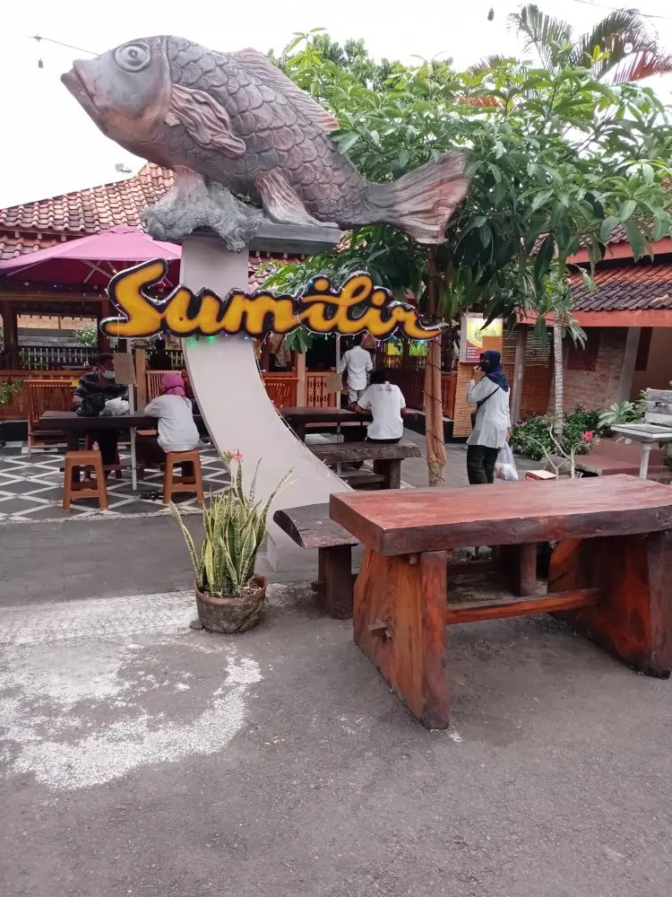 Pondok Makan Sumilir 5