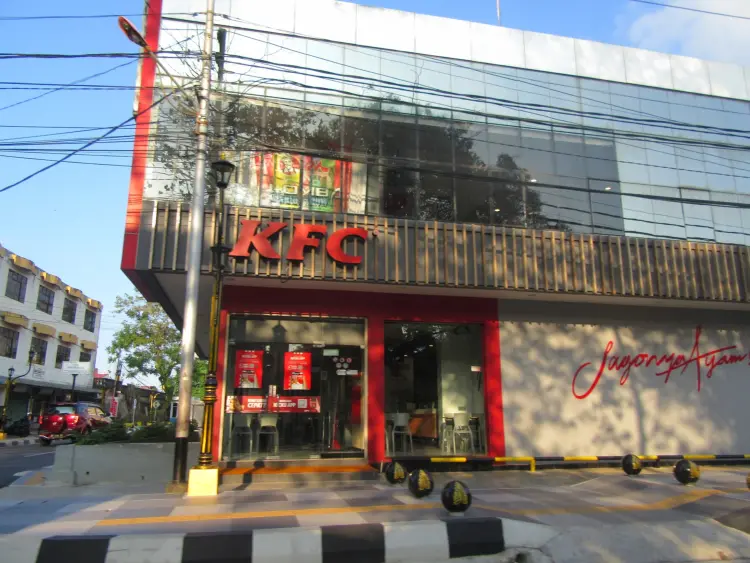 KFC Kaca Puri Tanjung Pinang 1