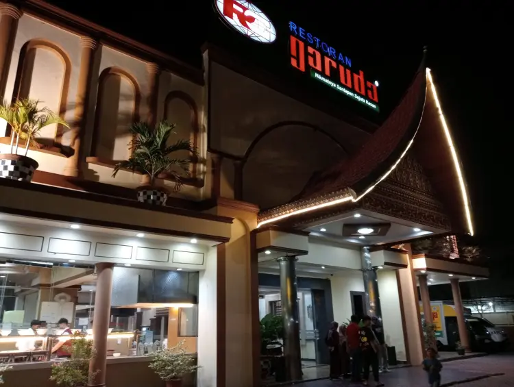 Rumah Makan Garuda 1