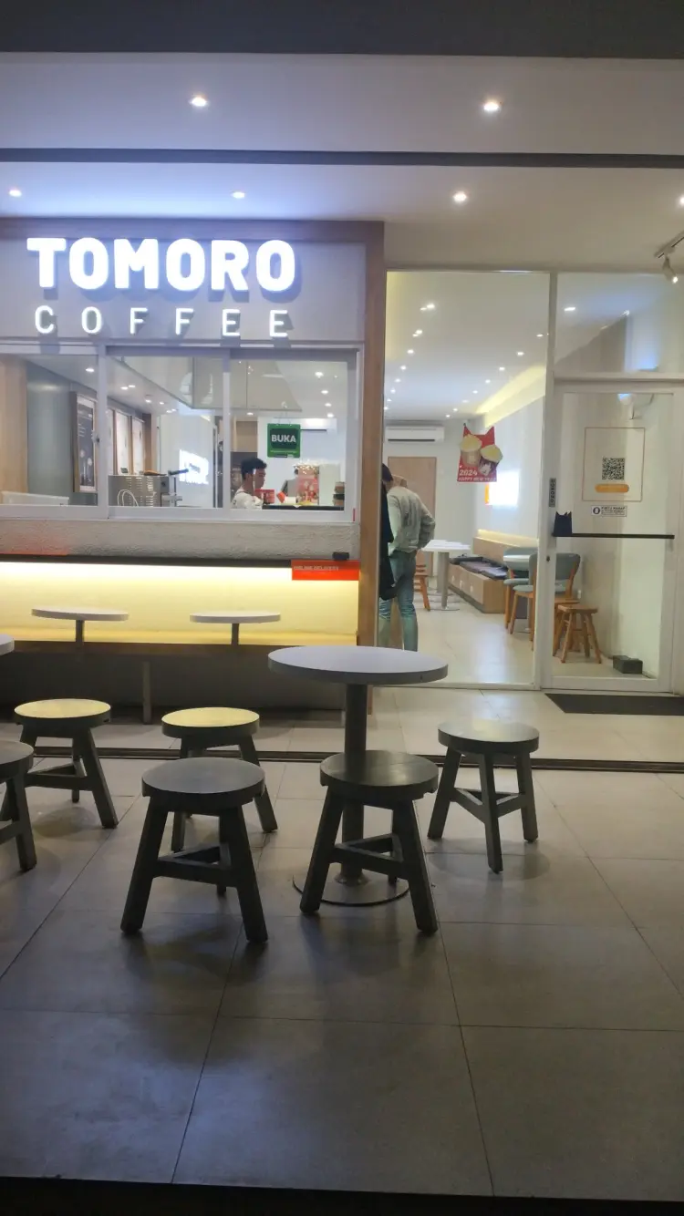 TOMORO COFFEE - Jl. Raya Jatiwaringin 7