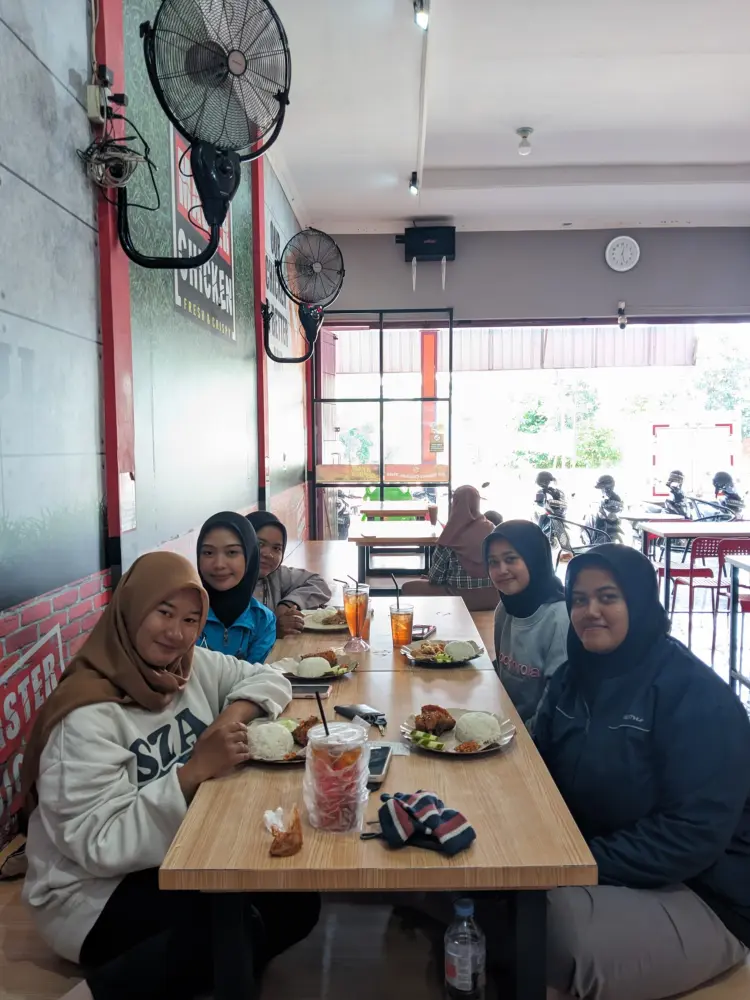 MASTER CHICKEN NGRONGGOT 3