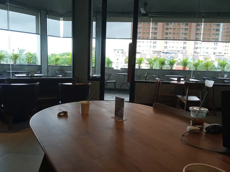 Starbucks Coffee Ruko Taman Palem 9