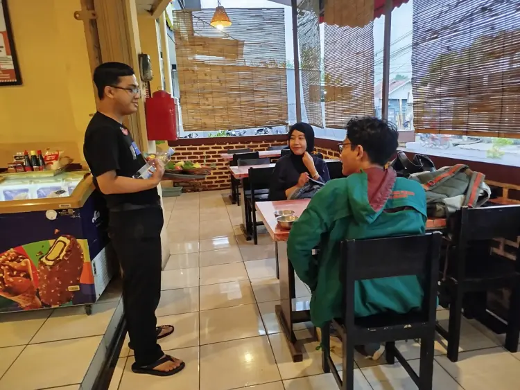 Waroeng Spesial Sambal "SS" Jatinangor 3