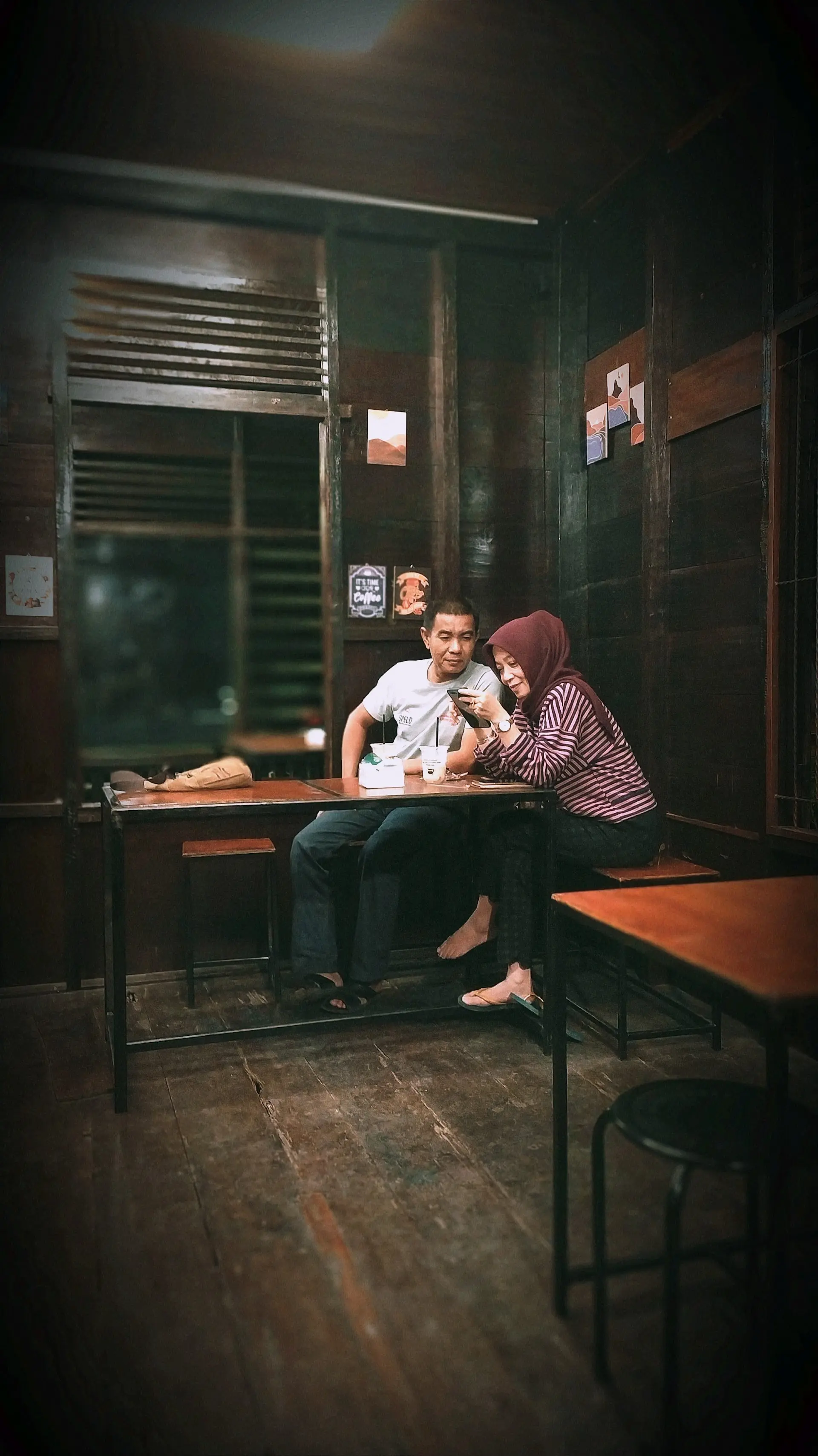 Bukan buat pemula! 🤚 Kedai di Padang ini kiblatnya para sultan kopi. 6