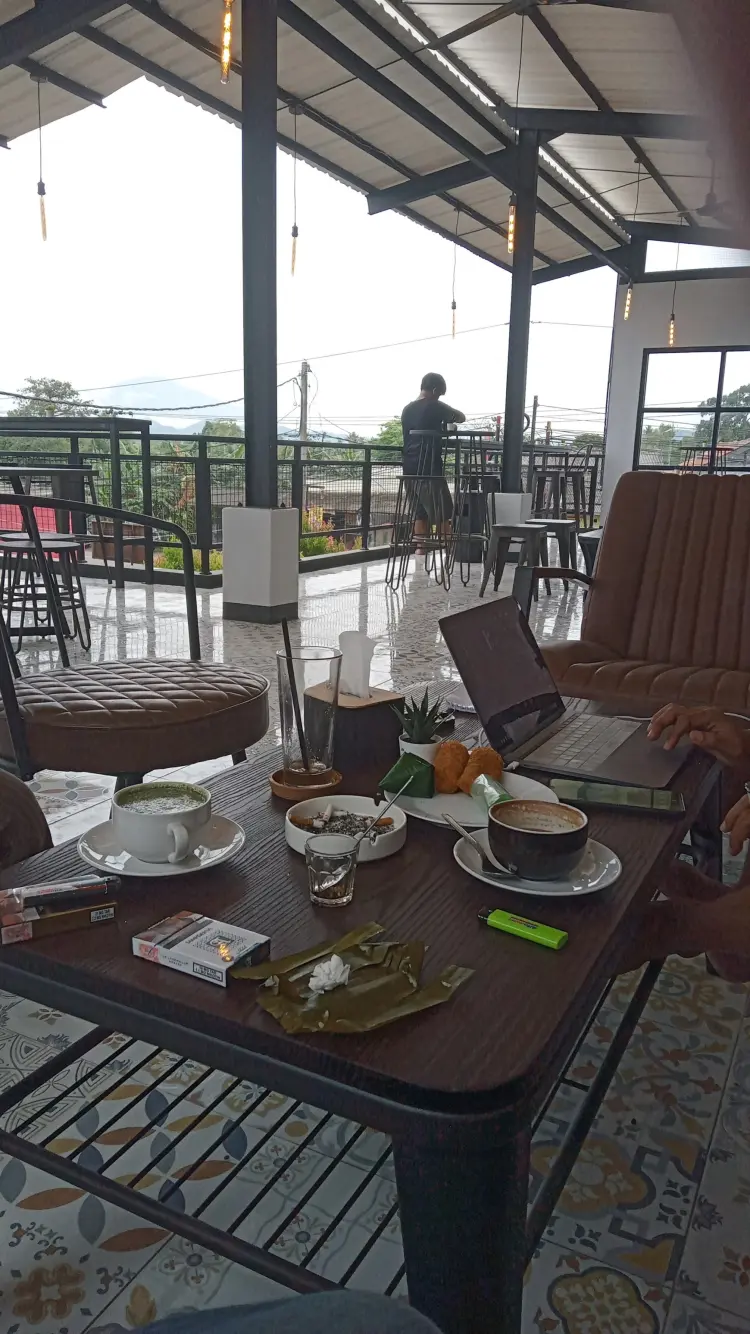 Lembedang Cafe 8