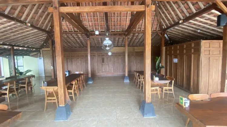 Soko Joglo Warung Kopi lan Prasmanan 1