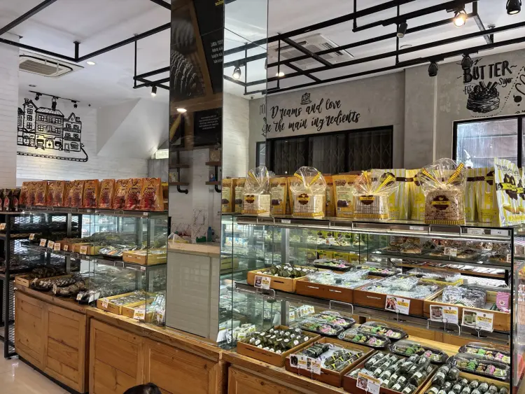 Yussy Akmal Sudirman Oleh - Oleh Khas Lampung 6