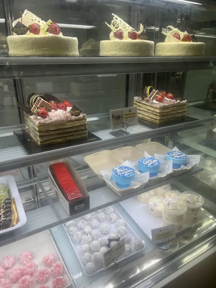 Yussy Akmal Sudirman Oleh - Oleh Khas Lampung 8