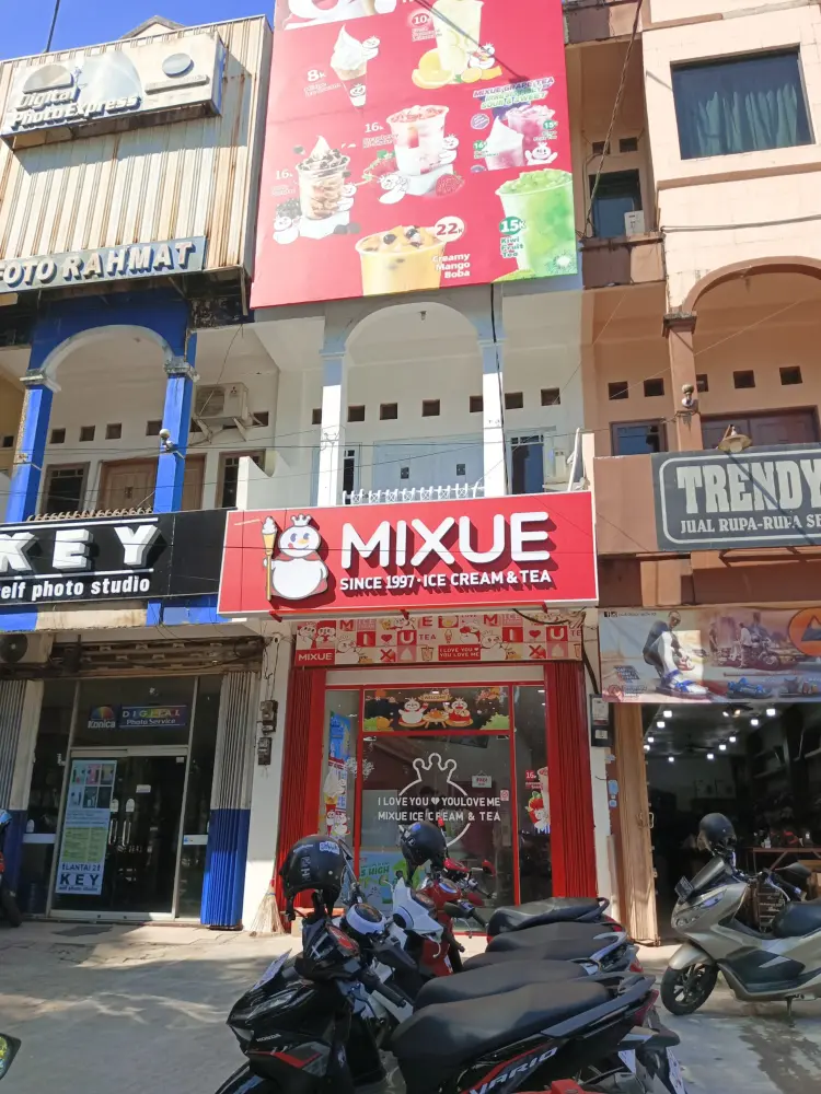 Mixue Ice Cream & Tea - A. Yani 1