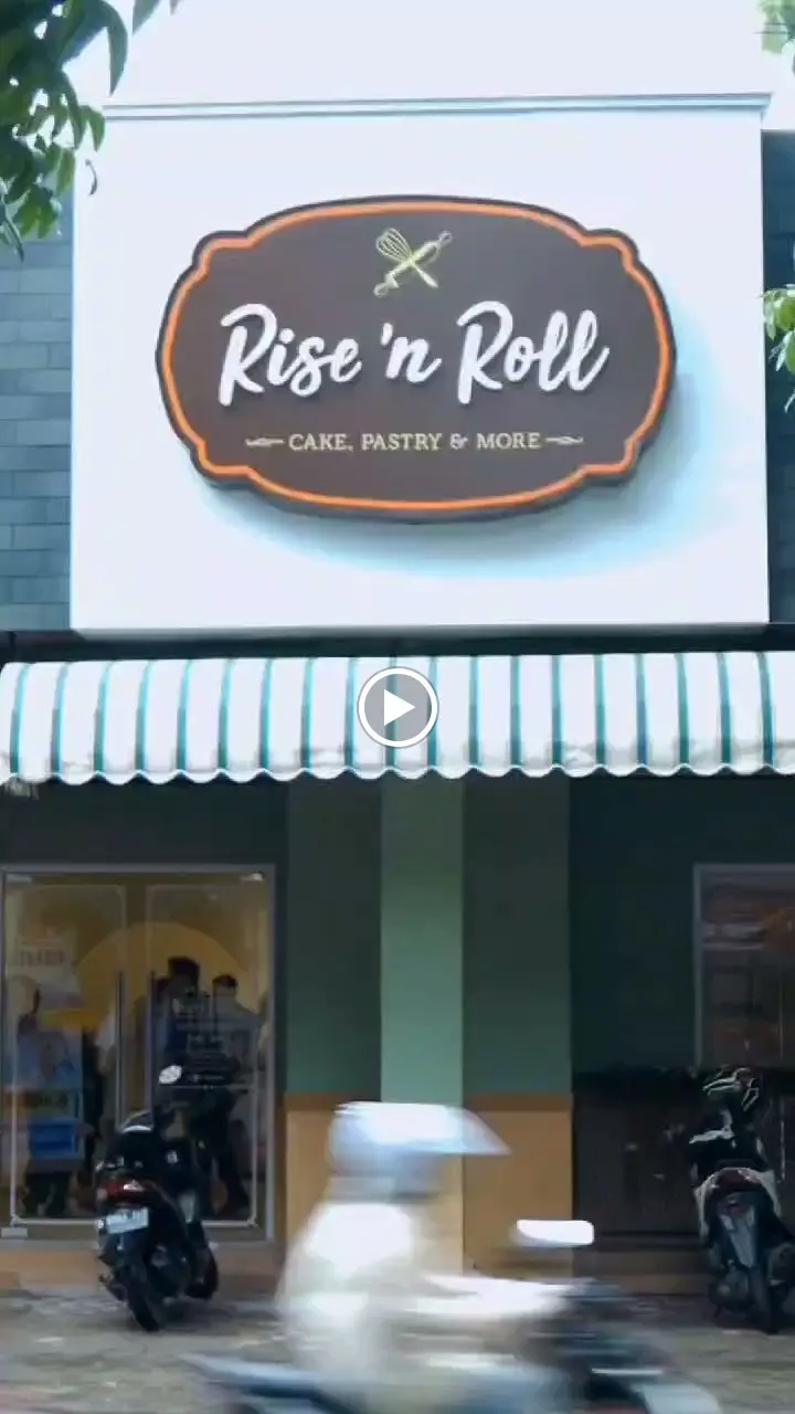 Rise n Roll cake and bakery 1